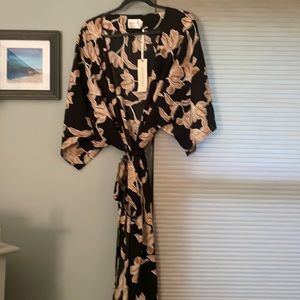 Maison Du Soir Kimono New with Tag